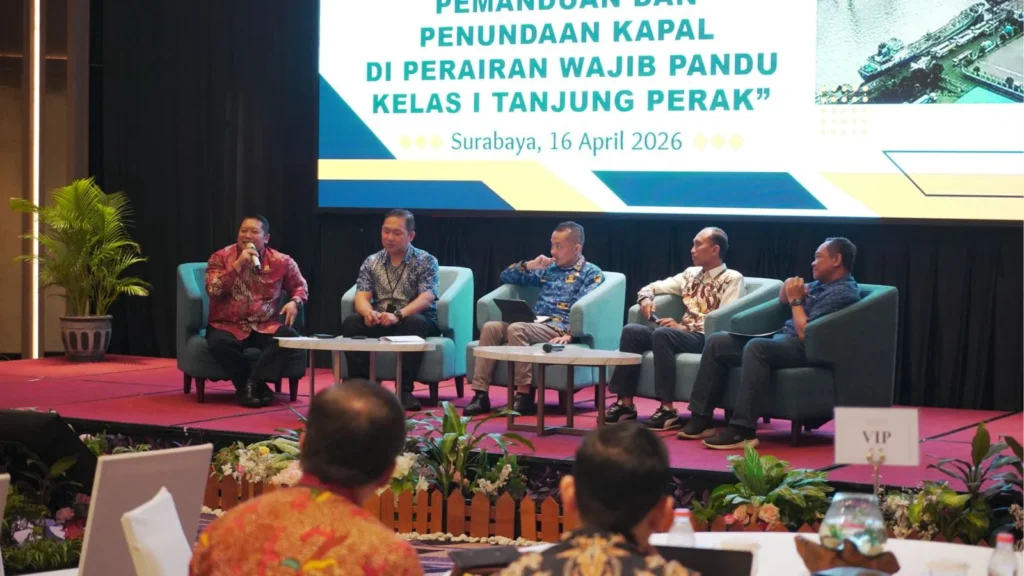 Inovasi EAZI Pangkas Waktu Layanan Kapal PT Terminal Teluk Lamong Raih Radar Surabaya Awards 2026
